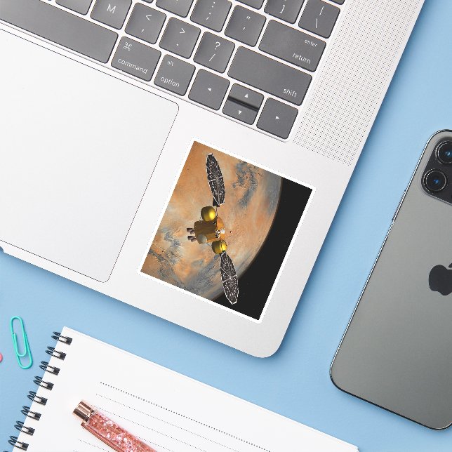 Pegatina Una nave espacial orbitando Marte. (Ordenado portátil con iPhone)