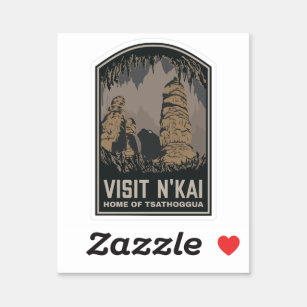 Pegatina Visitar el afiche de viaje de N'kai Lovecraft Tsat