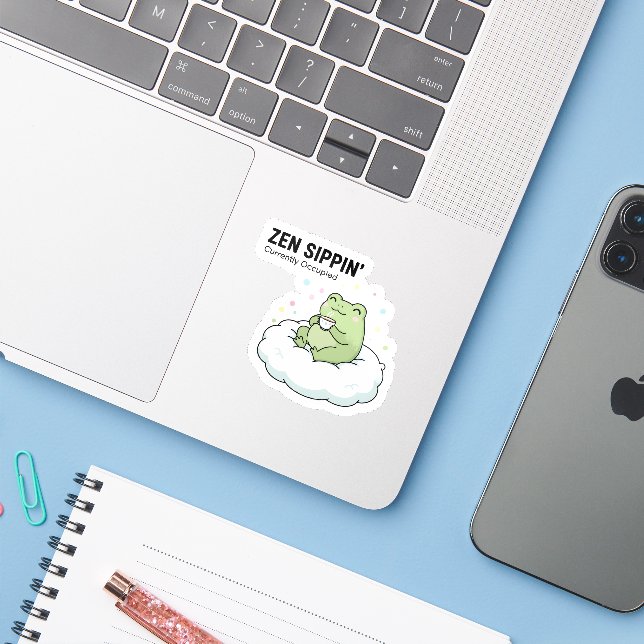Pegatina Zen Frog Tea Sticker – Chill Cute Cloud Animal (Ordenado portátil con iPhone)