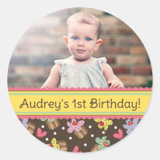 Pegatinas de fotos de cumpleaños de niña con cupca