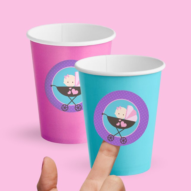 Pegatinas redondas de muñeca bebé niña (Adorable Baby Doll Birthday Round Stickers. Perfect for favor boxes, envelope seals, cups & more!)