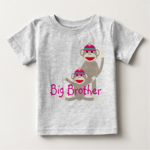 Pegue la camiseta infantil mayor de hermano del
