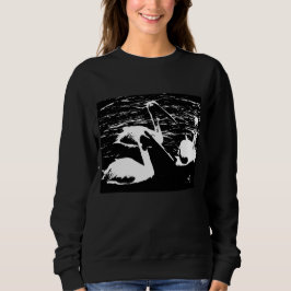 Pelícanos blancos sobre sudadera negra