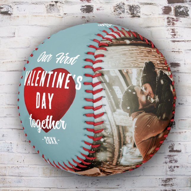 Pelota De Béisbol Corazón rojo nuestro primer San Valentín juntos 2  (Subido por el creador)