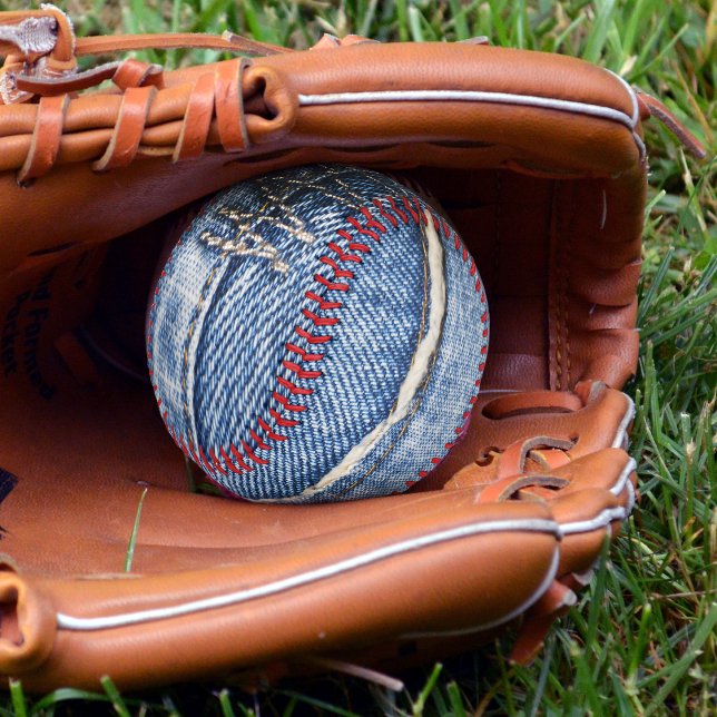 Pelota De Béisbol Denim en parches (Subido por el creador)