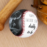 Pelota De Béisbol Papi para estar embarazada de Sonograma<br><div class="desc">Crea tu propio personalizado de béisbol para el día del padre o cualquier otra ocasión. La plantilla de la foto está lista para que subas 2 fotos, como la foto de tu sonograma y una foto de maternidad. Toda la redacción es editable y actualmente dice "¡Feliz Día del Padre papá...</div>