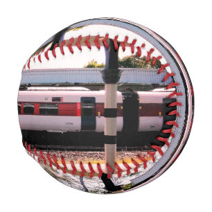 Pelota De Béisbol Tren rojo y blanco