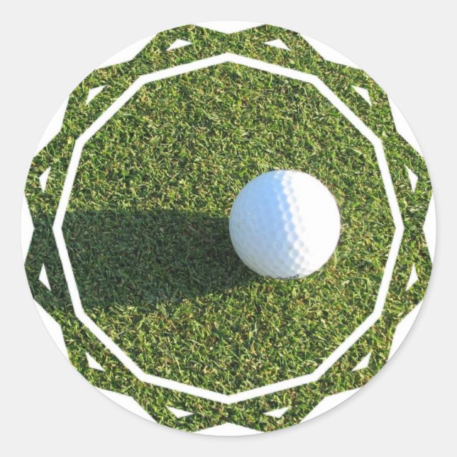 Pelota de golf en los pegatinas del verde del golf (Anverso)