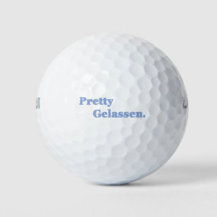 Pelota de golf relajada para adultos mayores.