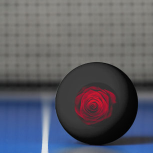 Pelota De Ping Pong Rojo rosa sobre el efecto vintage de fondo negro