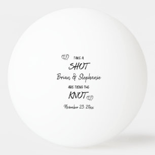 Pelota De Ping Pong Toma Una Pareja De Golpes Involucrados Amarrando A