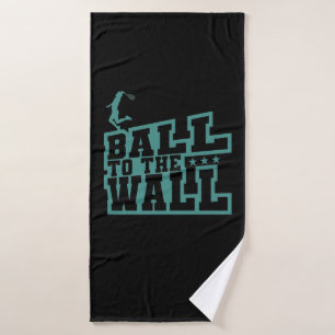 Pelota de squash en la pared