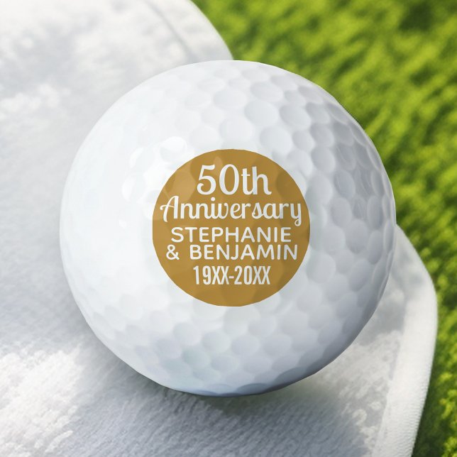 Pelotas De Golf 50° Aniversario del Boda - Puede editar oro (Personalized Golf Ball - Add Your Monogram for a Wedding Anniversary Favor)