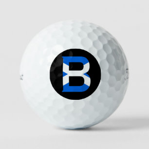 Pelotas De Golf B Monograma sobrepuesto sobre la bandera escocesa 