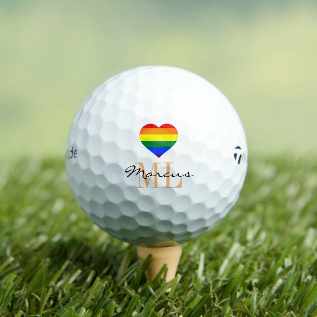 Pelotas De Golf Bandera arcoiris, golf Heart & Pride Monogramado / (Camiseta in situ)