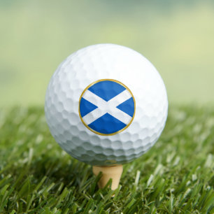 Pelotas De Golf Bandera de Escocia en Círculo Dorado