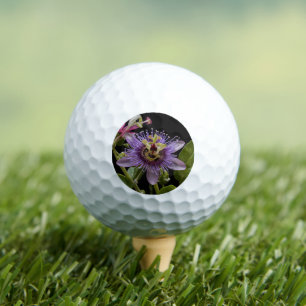 Pelotas De Golf Belleza enigmática: la flor de pasión púrpura