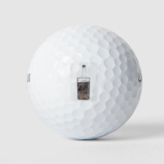 Pelotas De Golf Botella de whisky. Ilustracion dibujado a mano de 