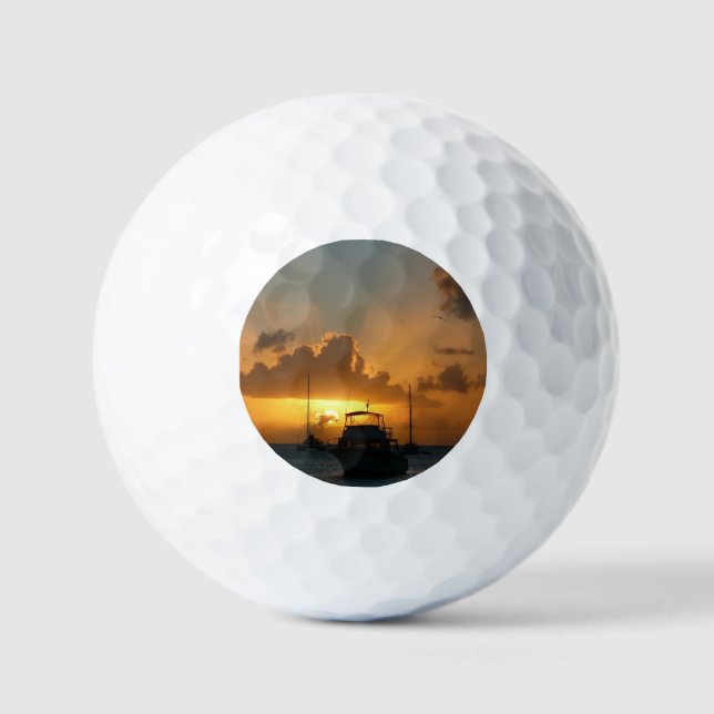 Pelotas De Golf Buques y el atardecer en la costa tropical (Anverso)
