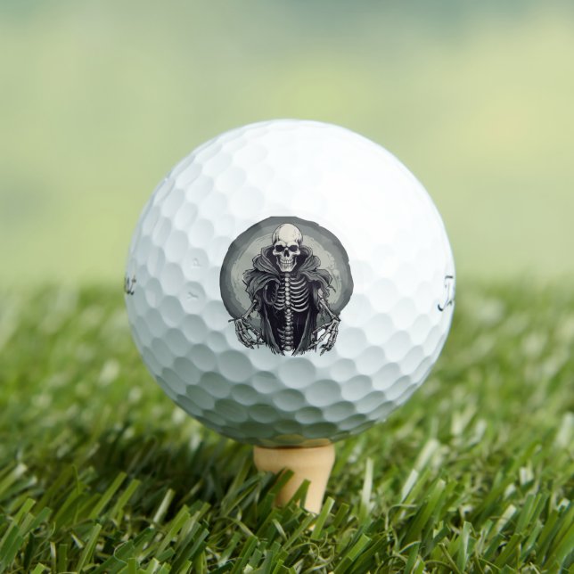 Pelotas De Golf Cadaver vestido (Camiseta in situ)