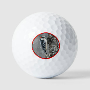 Pelotas De Golf Carpintero lechoso en nieve - Fotografía original