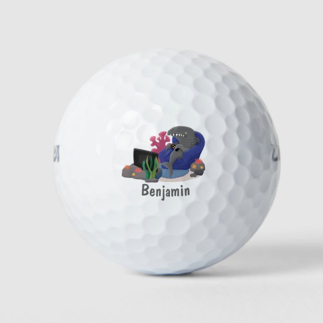 Pelotas De Golf Divertido tiburón viendo al personalizado de telev (Anverso)