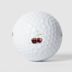 Pelotas De Golf Dos cerezos dulces aislados en grupo blanco
