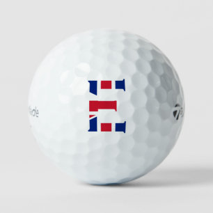 Pelotas De Golf E Monograma sobrepuesto en la bandera de la Unión 