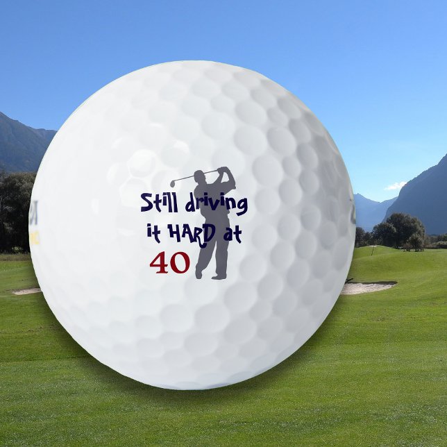 Pelotas De Golf El golfista conduce duro a los 40 (Subido por el creador)