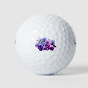 Pelotas De Golf Familia Violeta De Flor Violeta Aislada De Pansy.