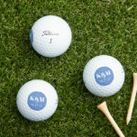 Pelotas De Golf Fecha de fin de semana del boda para recordar las<br><div class="desc">Un diseño sencillo y moderno para las parejas y su cita especial. Genial por un gran favor o favor para conmemorar el evento.</div>