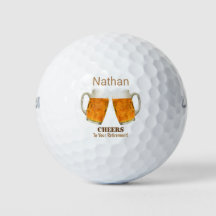 Feliz retiro Cerveza Saluda a Golfer