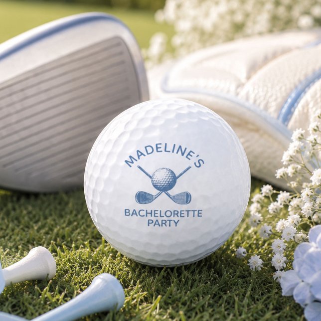 Pelotas De Golf Fiesta de Despedida de Soltera Personalizada Favor (Ocean blue personalized golf ball with custom bachelorette party name and crossed golf clubs.
)