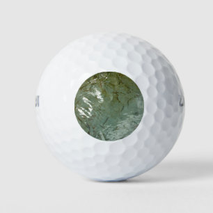 Pelotas De Golf Foto de la naturaleza de la losa cubierta de agua