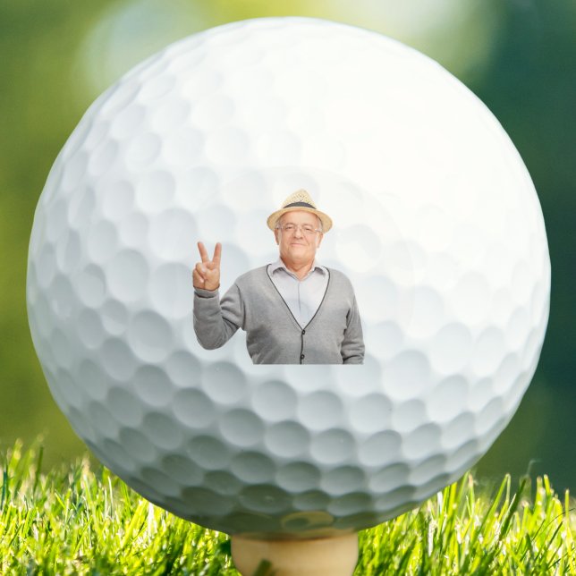 Pelotas De Golf Foto personalizado (Create your own golf ball with your photo – fun, personalized gift for golfers and tournaments.)