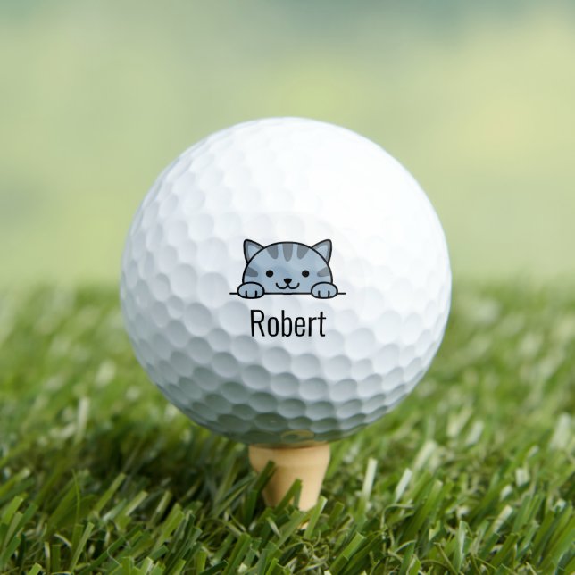 Pelotas De Golf Gato de tabla gris buscando por encima del nombre  (Camiseta in situ)