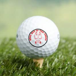 Pelotas De Golf La cara roja graciosa se queda fuera de los árbole