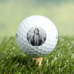 Pelotas De Golf Líder lakota sacudiendo a indígenas norteamericano