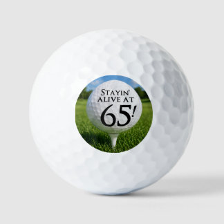 Pelotas De Golf Manteniéndose vivo a los 65 – Cumpleaños divertido