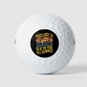 Pelotas De Golf Más Probable Que Esté En La Piscina Todo El Verano