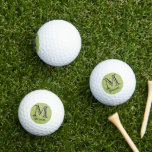 Pelotas De Golf Monograma de tres capas personalizado con nombre<br><div class="desc">UNA CAPA ÚNICA DEL MONOGRAMA. Vean de cerca y verán tres colores, lo que le da la sensación de profundidad. Personalizado adicionalmente con el nombre. Perfecto como regalos del padre para papá, regalos para abuelo, esposo, novio, mejor hombre, padrinos y más. O, ¡podrías disfrutar por ti mismo! Si tiene alguna...</div>