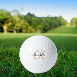 Pelotas De Golf Nombre minimalista de las iniciales del monograma<br><div class="desc">Fondo blanco,  texto dorado y negro. Personalice y agregue sus iniciales y nombre de monograma. Tanto para él como para ella. El nombre está escrito con una escritura de estilo con letras a mano moderna.</div>