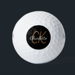 Pelotas De Golf Nombre minimalista de las iniciales del monograma<br><div class="desc">Fondo negro,  texto dorado y blanco. Personalice y agregue sus iniciales y nombre de monograma. Tanto para él como para ella. El nombre está escrito con una escritura de estilo con letras a mano moderna.</div>