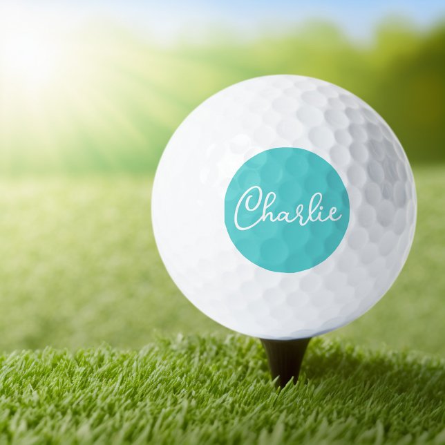 Pelotas De Golf Nombre o texto personalizado en fondo azul acuátic (Subido por el creador)