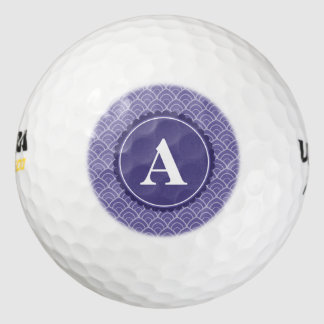 Pelotas De Golf Patrón de monograma blanco púrpura