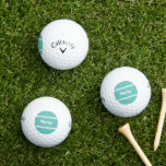 Pelotas De Golf Personalizado Golfer Sport nombre clásico verde Ve<br><div class="desc">¡Las pelotas de golf personalizados probarán que tienes ese agujero en uno! El diseño clásico incluye un nombre o texto personalizado de hasta diez caracteres en un guión moderno y un borde de marco doble. El guión y el borde son blancos sobre un fondo verde verde azulado de moda. El...</div>