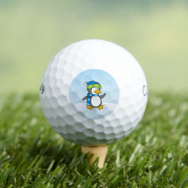 Pelotas De Golf Pinguino pequeño caminando sobre la nieve