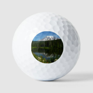 Pelotas De Golf Reflejo del lago del Monte Rainier con flores silv