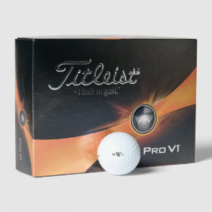 Pelotas De Golf Simple negrita Monograma negro Titular Pro V1