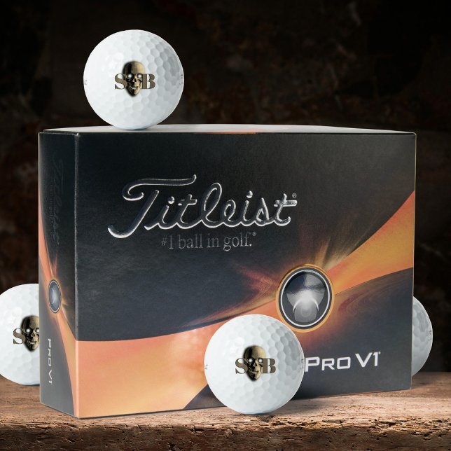 Pelotas De Golf Spooky Skeleton Monogrammed Skull Golf Balls (Spooky skull golf balls. Just add your initials)